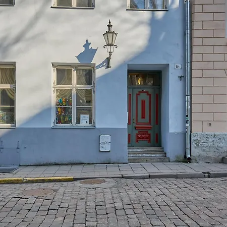 Spacious Old Town With Sauna *